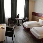 Alexander Business 3*