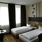 Alexander Business 3*