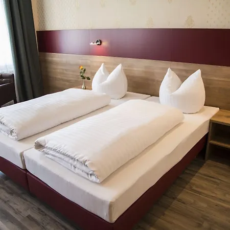 Отель Alexander Business