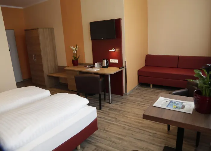 Отель Alexander Business 3*